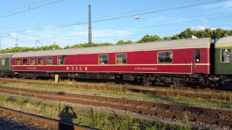 <p>Der Speisewagen des Historischen Dampfschnellzugs aufgenommen in Stuugart Rosenstein. Foto: Nils Hirche</p>