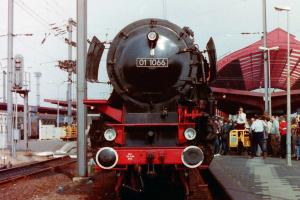 Schnellzugdampf im Elsass